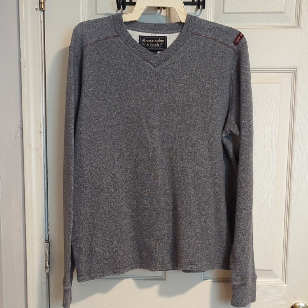 Abercrombie & Fitch Gray V-Neck Sweater Classic Knit